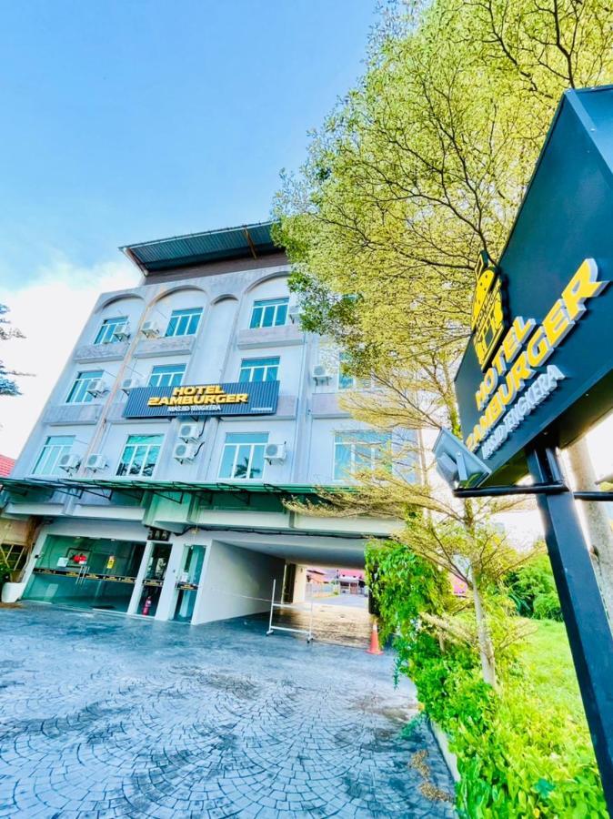 Hotel Zamburger Tengkera Melaka 外观 照片